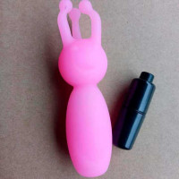 Вибратор с усиками и улыбкой Фуксия