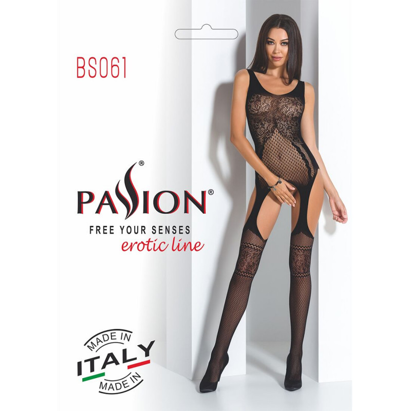 Комбинезон Passion BS061 black на модели – демонстрация посадки и стиля