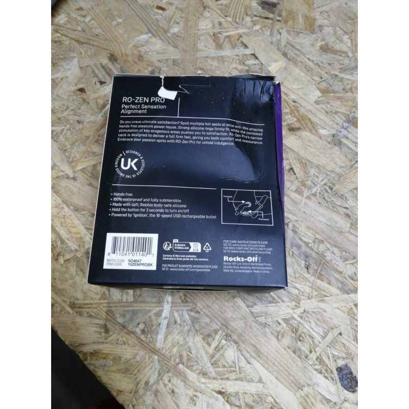 Стимулятор простати Rocks Off RO-Zen PRO, вигляд збоку, що демонструє ергономічну форму та ерекційне кільце