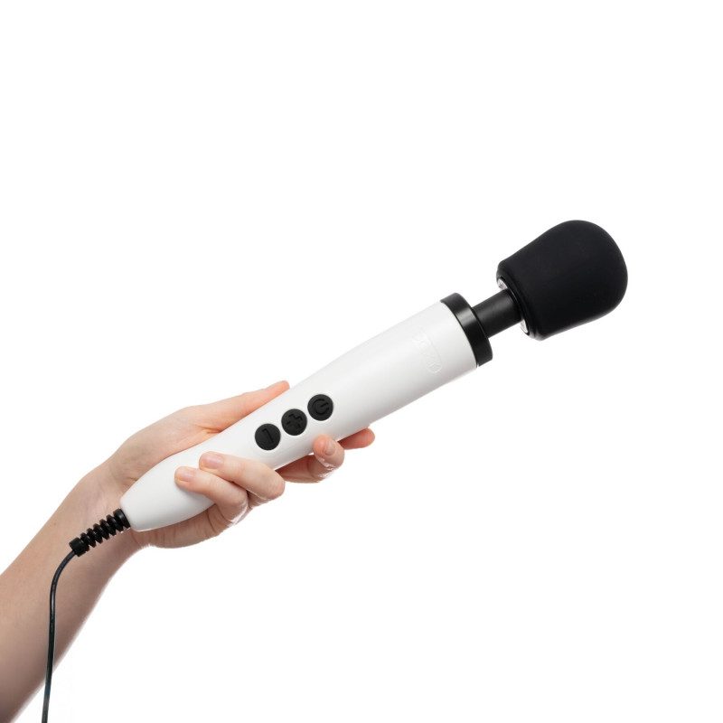 Вібромасажер Doxy Original White, зблизька, фокус на кінчику для стимуляції