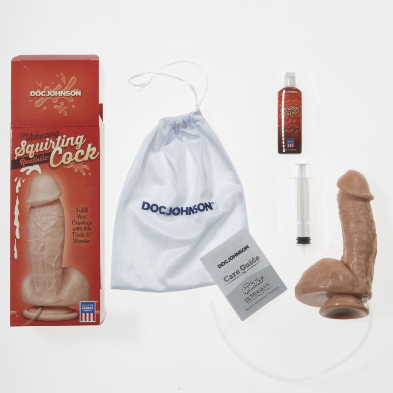 Фалоімітатор Doc Johnson The Amazing Squirting Realistic Cock, текстура матеріалу ПВХ
