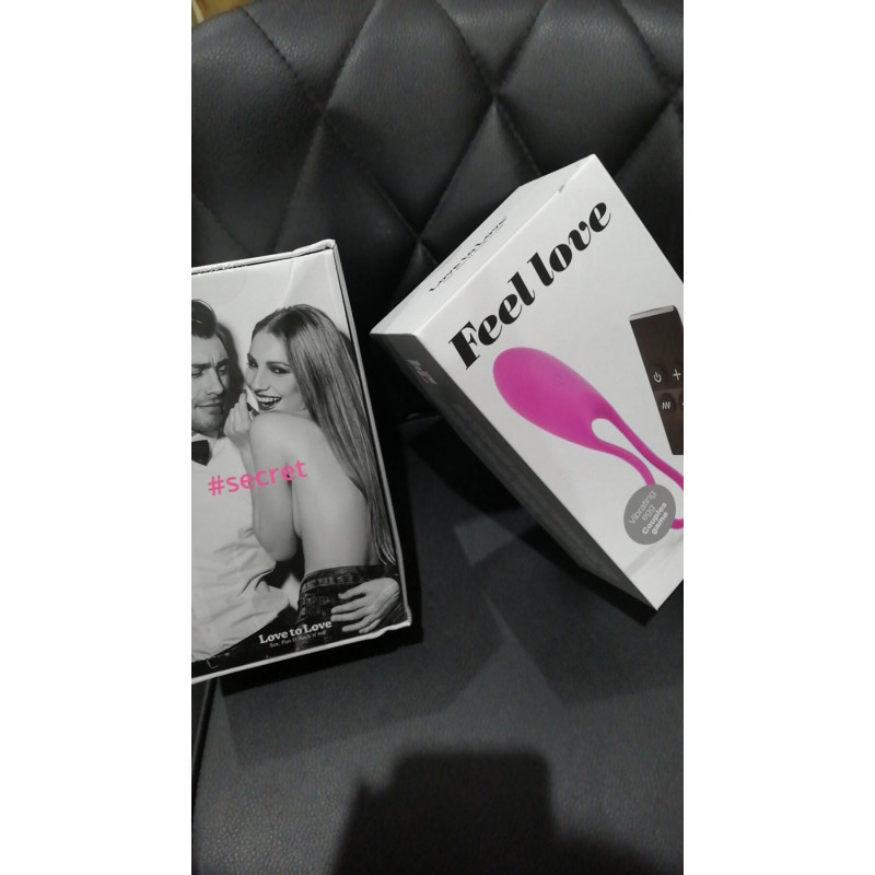 Віброяйце Love To Love Feel Love Pink в упаковці, вид збоку
