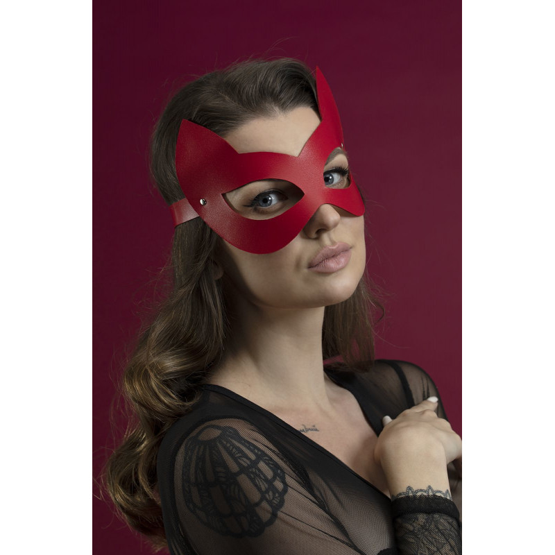 Червона маска кішечки Feral Feelings з натуральної шкіри, вид збоку