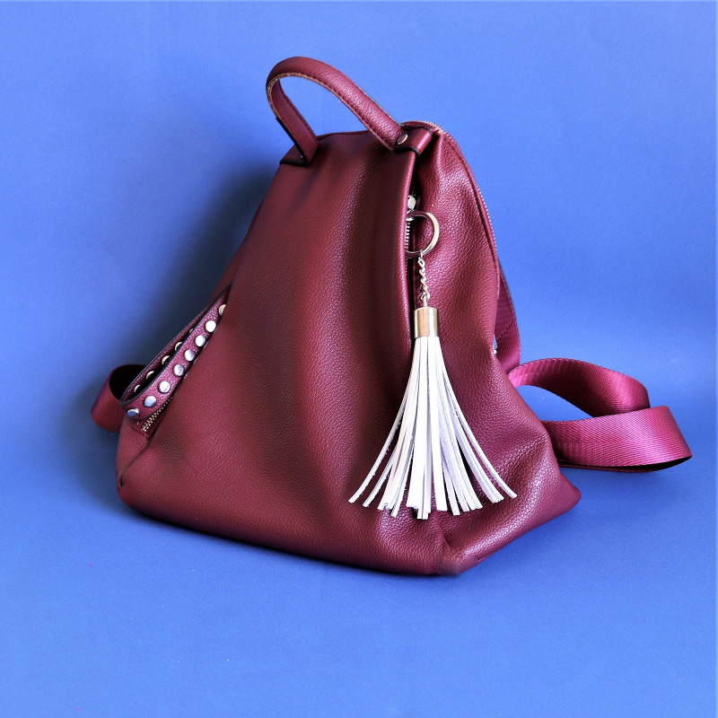 Брелок Feral Feelings Флогер Білий в упаковці