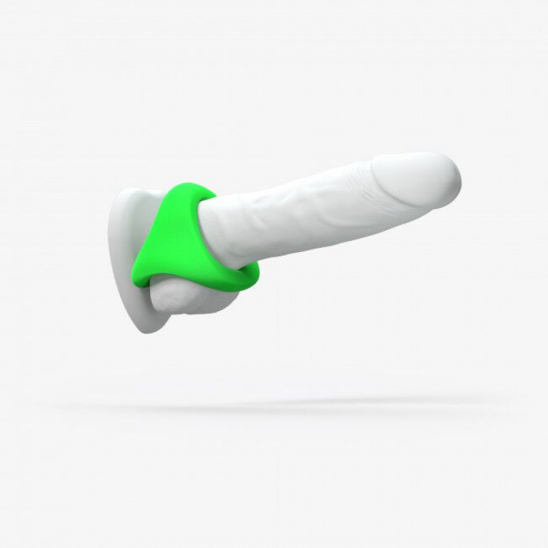 Ерекційні кільця Love to Love NEON RING KIT в дії