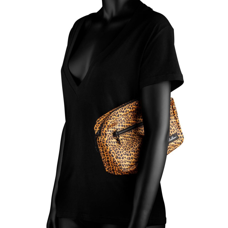 Набір BDSM-аксесуарів Panthra Gato: детальний вид одного з елементів