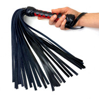 Флоггер-мартинет Art of Sex маленький, 30 хвостов по 35 см, черно-красный