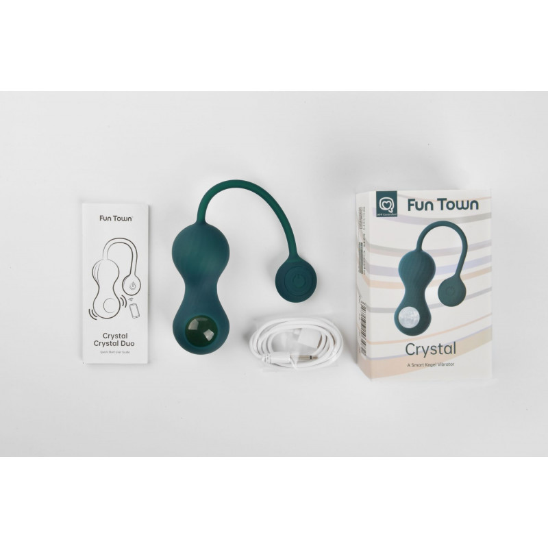 Блискуча поверхня вагінальної смарт-кульки Fun Town Crystal, демонстрація матеріалу