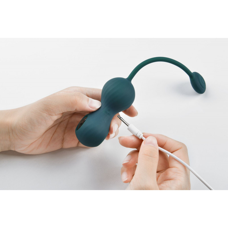 Комплект вагінальних смарт-кульок Fun Town Crystal, демонстрація розмірів