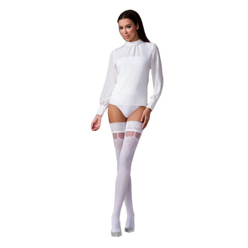 Упаковка білих панчіх Passion ST121 1/2 з силіконовою резинкою