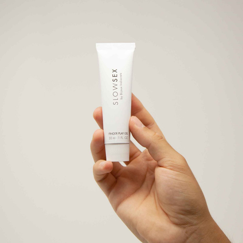 Гель-змазка Bijoux Indiscrets Slow Sex Finger play gel - вигляд збоку