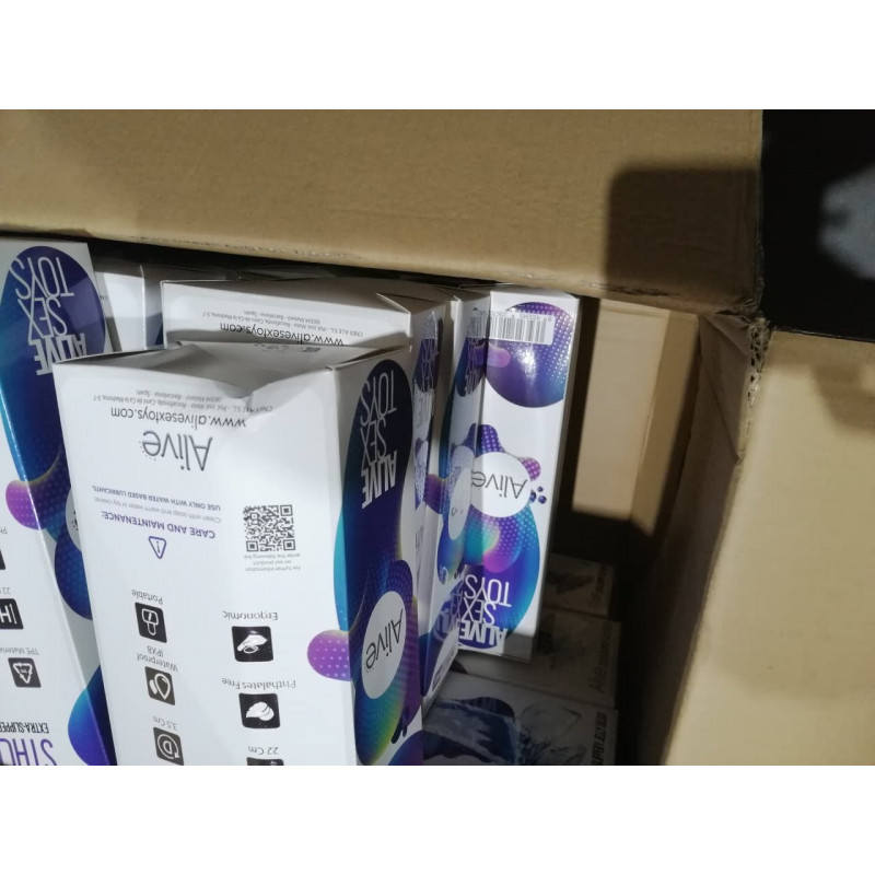 М'ятна упаковка фалоімітатора Alive Valiant Jelly Dildo