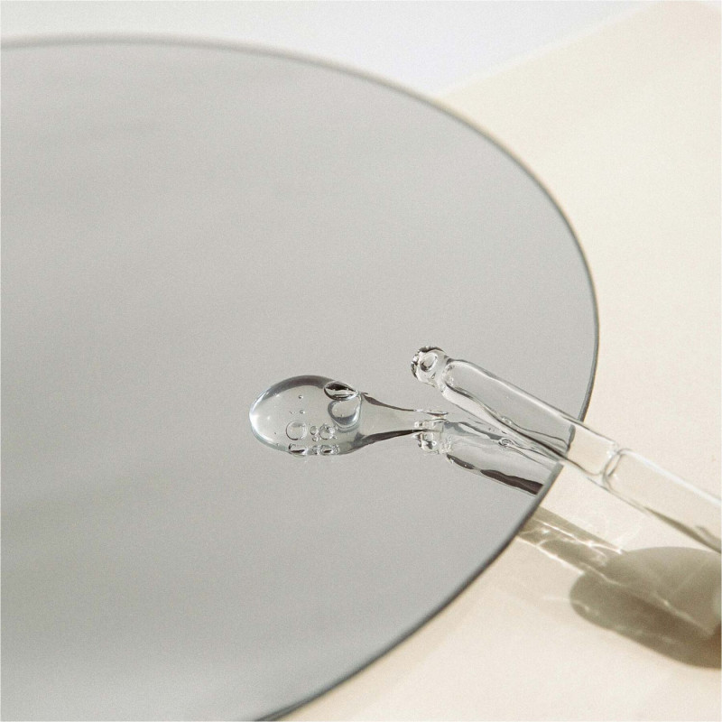 Відновлювальні краплі для масажу Bijoux Indiscrets Sex au Naturel - текстура