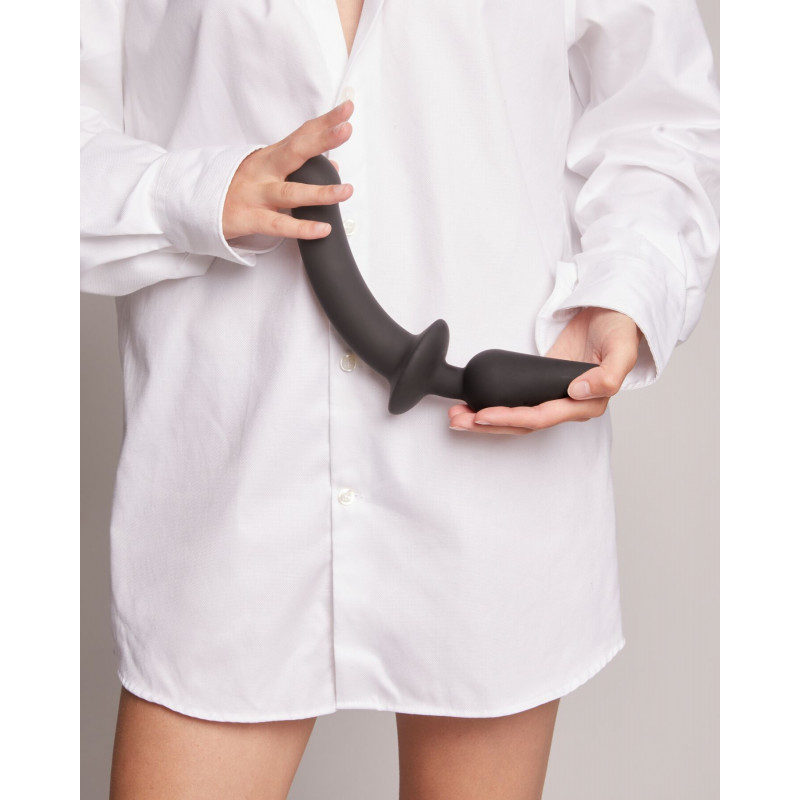 Анальна пробка з дилдо Strap-On-Me SWITCH PLUG-IN DILDO Black XXL, фото крупним планом, що показує високоякісне виконання