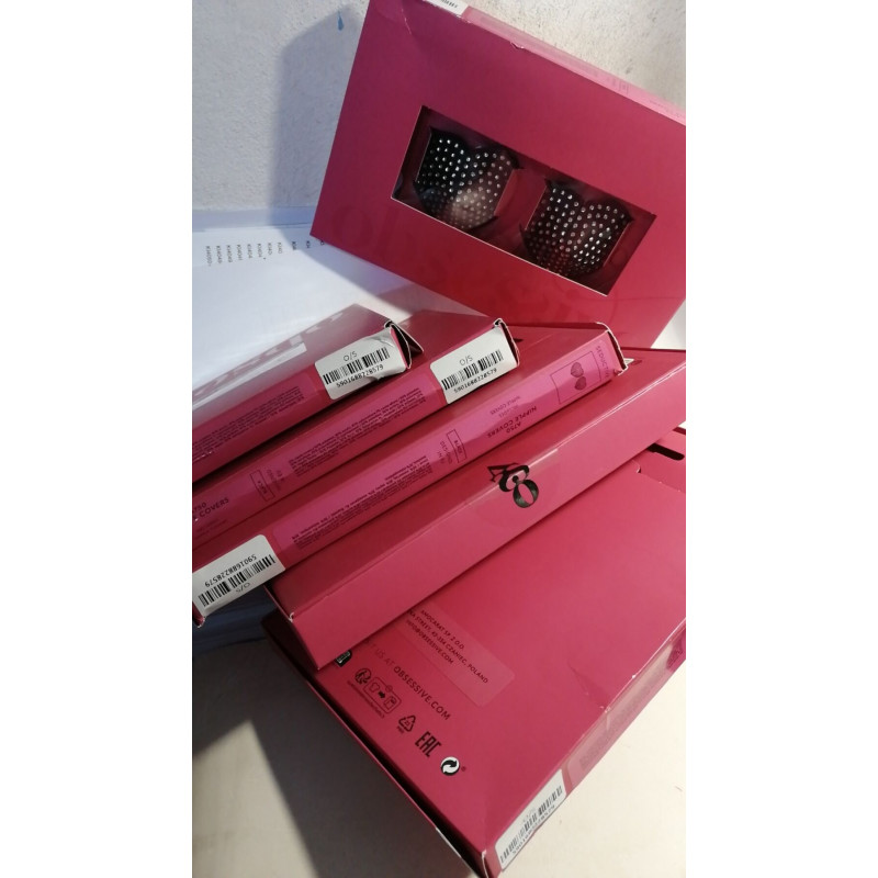 Накладки-серця Obsessive A750 nipple covers, вид збоку, чорні