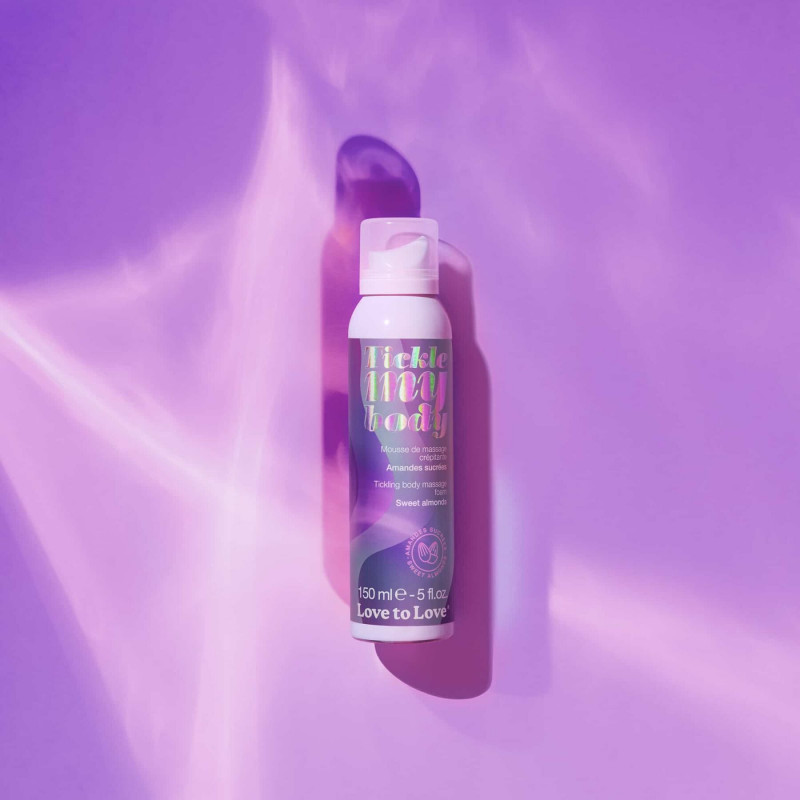 Масажна піна Love To Love Tickle my body Sweet almonds 150 мл, вигляд збоку, з акцентом на текстуру
