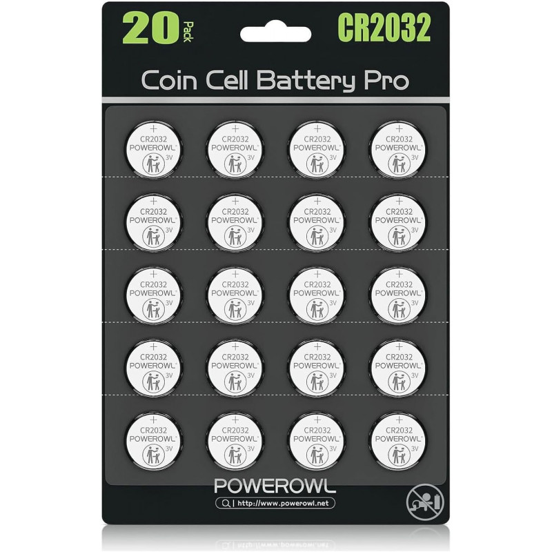 Батарейка POWEROWL CR2032 на упаковці, вид збоку, чітке зображення маркування CR2032