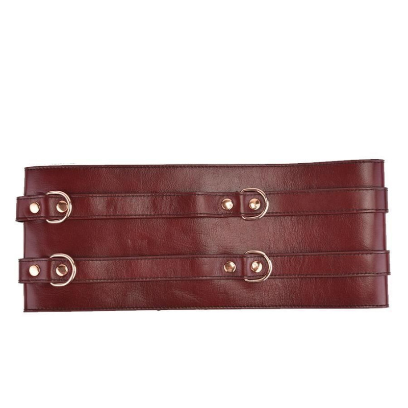 Текстура шкіри поясу Liebe Seele Wine Red Waist Cuff, червоний колір