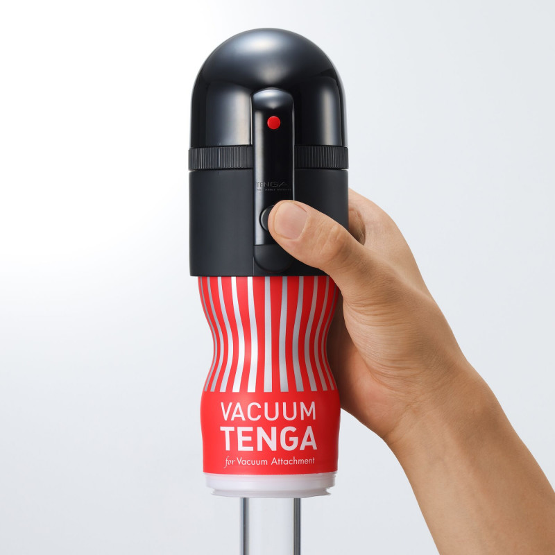 Насадка VACUUM MAX для мастурбатора Tenga, демонстрація її конструкції