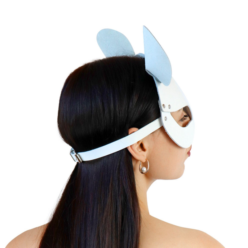 Шкіряна маска мишки Art of Sex - Mouse Mask, біла, вид збоку, зручна посадка