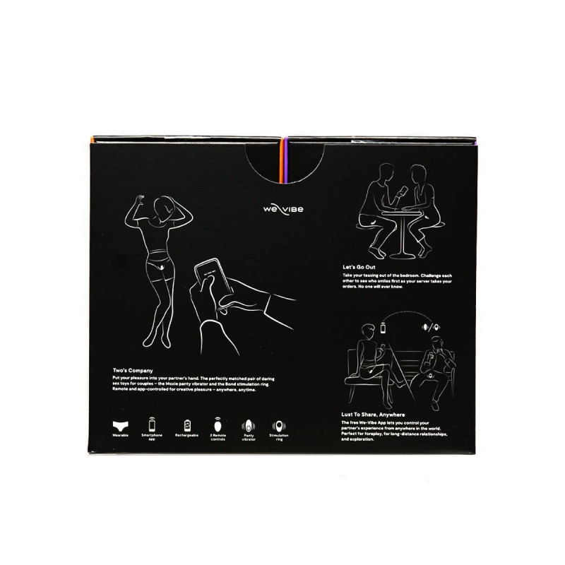 Чарівний вигляд набору We-Vibe Tease Us Set в оточенні ніжних пелюсток троянд