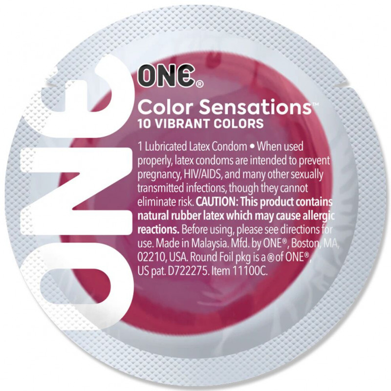 Упаковка презервативу ONE Color Sensations ONE likes it hot, червоний, гладенький.