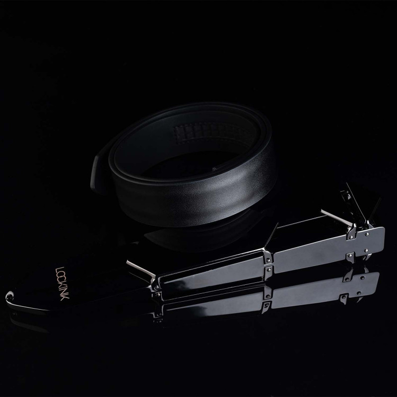 Шльопалка LOCKINK Adjustable Slapper чорна, регульована, в дії, демонструє її функціональність