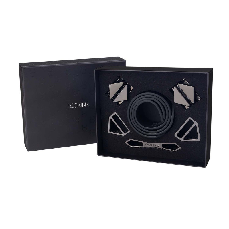 Наручники LOCKINK на руці, демонстрація розміру та регулювання