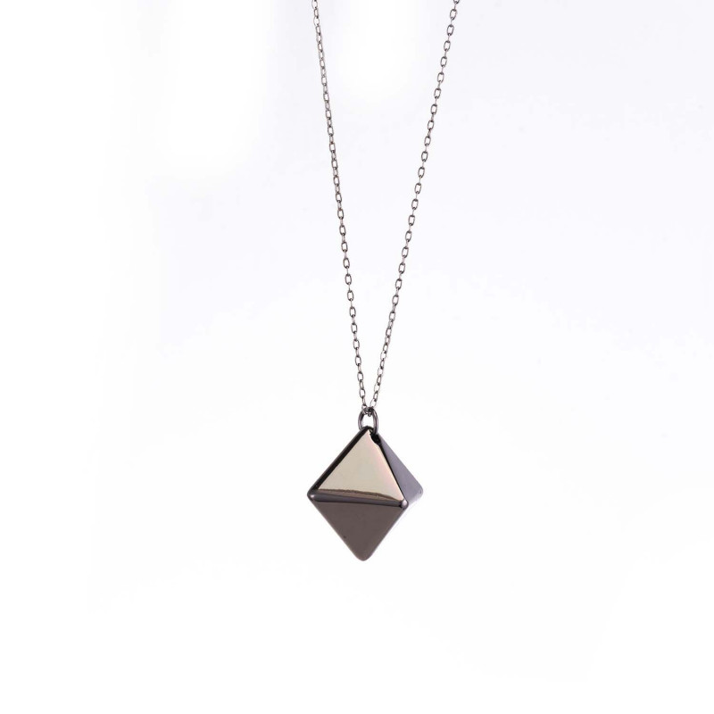 Текстура металу затискачів для сосків LOCKINK Grey – крупний план