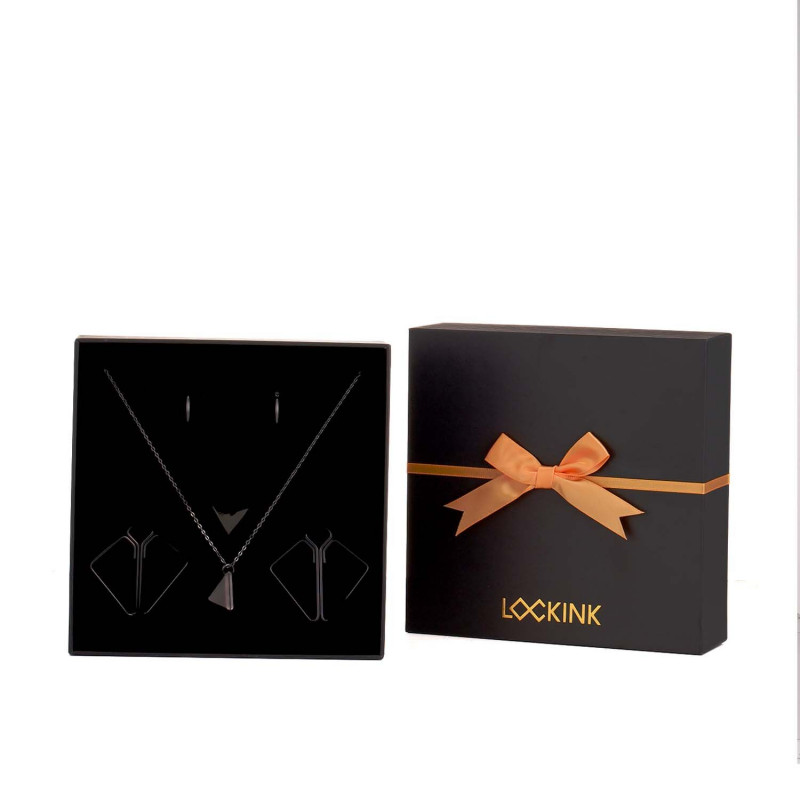 Затискачі для сосків LOCKINK Grey – демонстрація використання