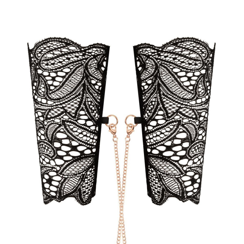 Мереживні наручники та комір Rosy Gold - Чорні: демонстрація на моделі