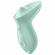 Satisfyer Exciterrr Mint: детальний вигляд вібратора збоку, демонструє вигнуту форму для зручної стимуляції