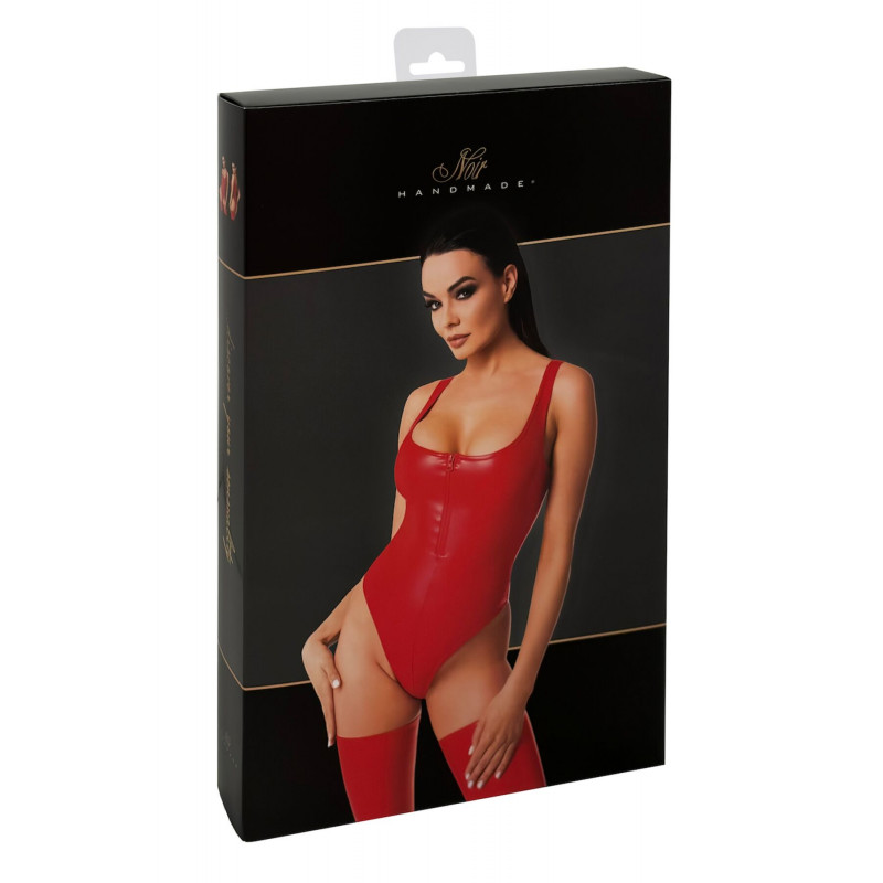 Боді Noir Handmade F352 Red Powerwetlook Body XXL - крупний план блискучої поверхні, висока якість.