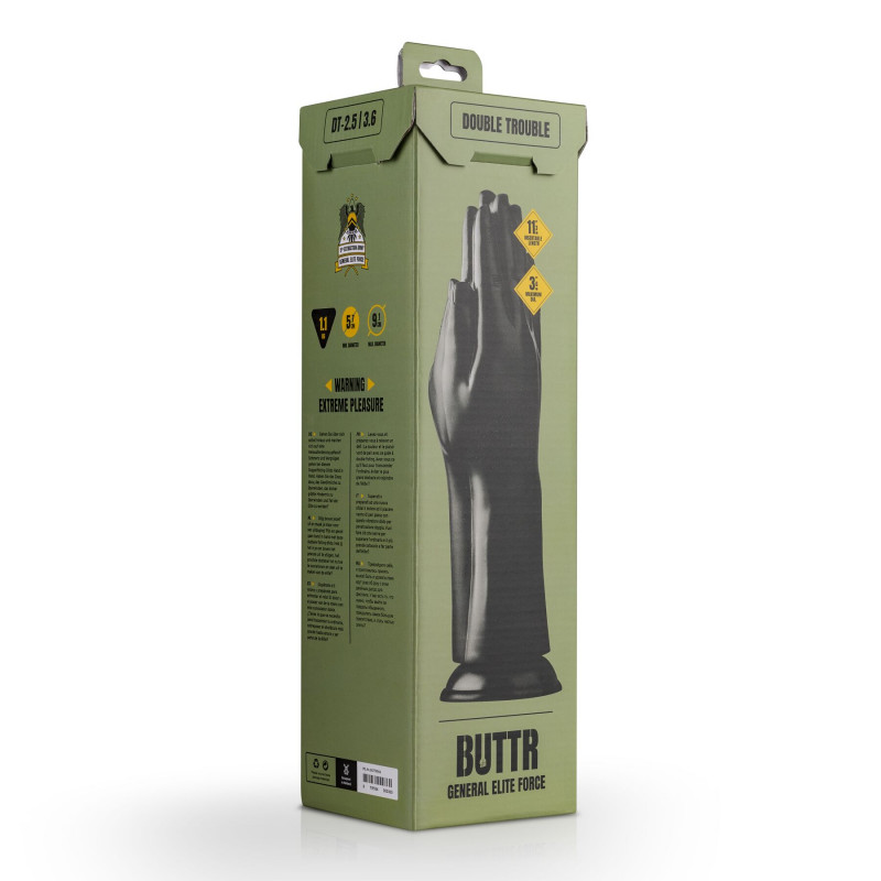 Анальна пробка BUTTR Double Trouble Fisting Dildo - в контексті використання, для більш реалістичного уявлення