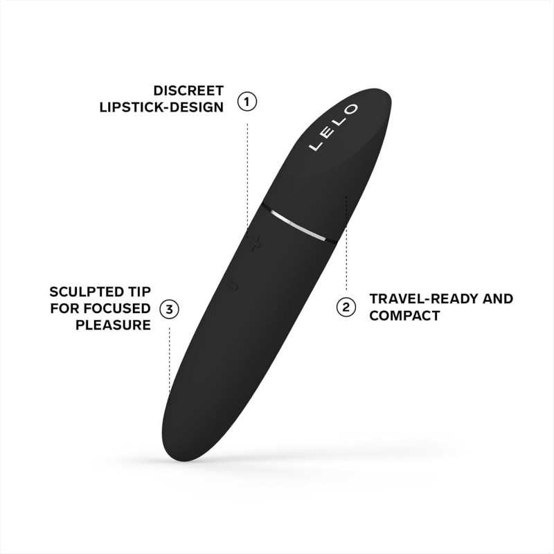 LELO Mia 3 Black у руці: компактність та зручність тримання для інтимного масажу