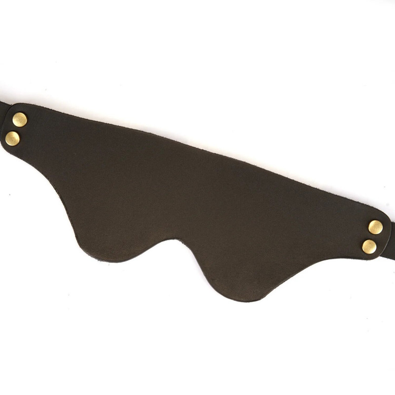 Текстура натуральної шкіри маски Liebe Seele Samurai Blindfold - м'якість та якість