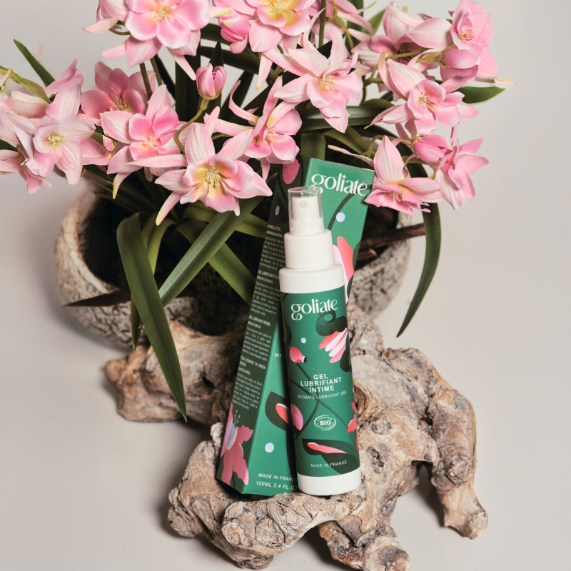 Гель-лубрикант Goliate Gel Lubrifiant Intime 100 мл, зображення продукту на натуральному фоні
