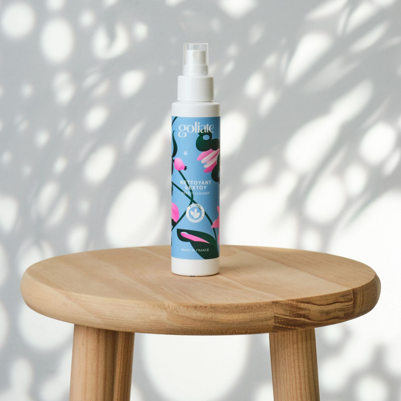Текстура антибактеріального спрею Goliate Nettoyant Sextoy