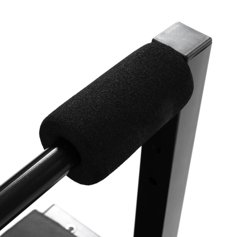 Крісло для бондажу Bedroom Fantasies Bondage Chair - деталі кріплень, ремінці з м'якою підкладкою