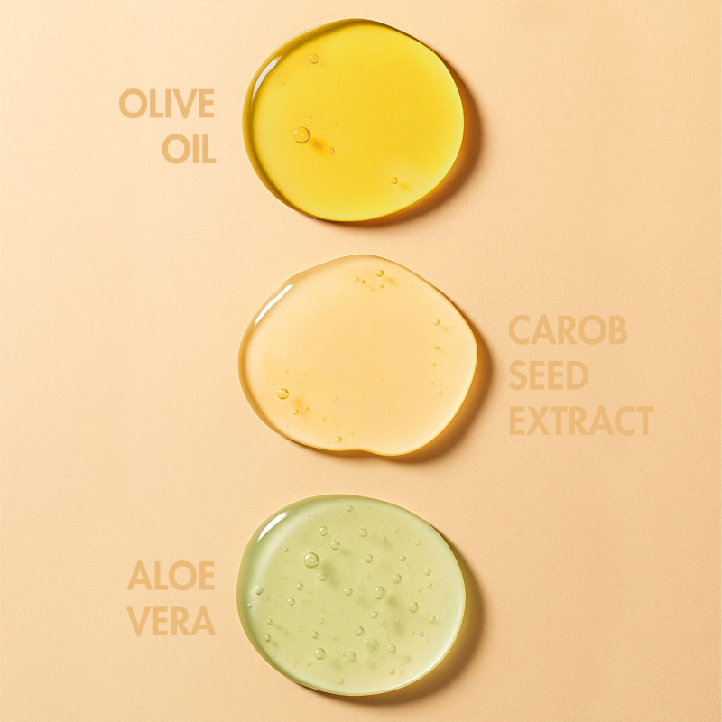 Текстура олії Bijoux Indiscrets Slow Sex Before & After на кінчику пальця