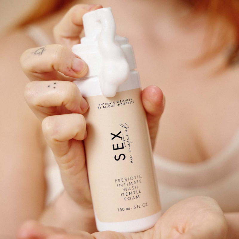 Текстура піни для інтимної гігієни Bijoux Indiscrets Sex Au Naturel Prebiotic Gentle Foam