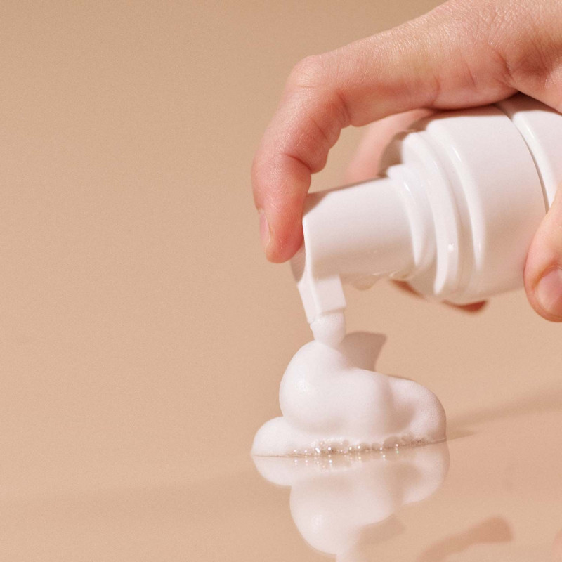 Пінa для інтимної гігієни Bijoux Indiscrets Sex Au Naturel Prebiotic Gentle Foam, деталі дозатора